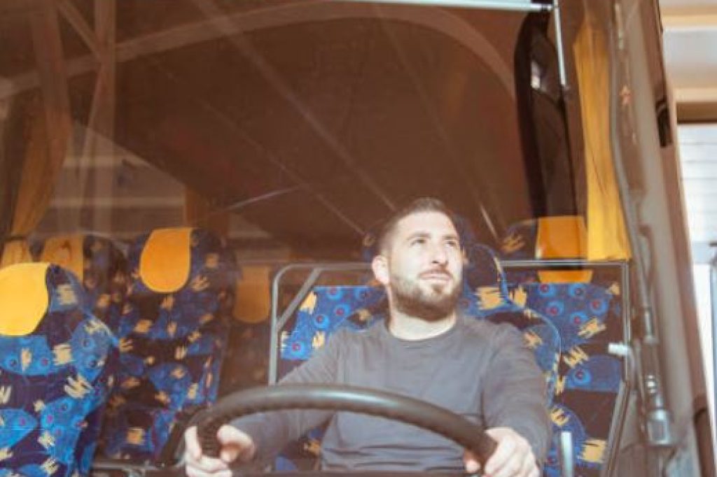bus_istock_Ika84-1285192433